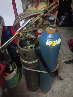 CUTTING TORCH SET READY TO USE $275