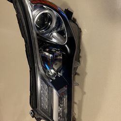 2013-2015 Toyota RAV4 OEM Drivers Headlight 