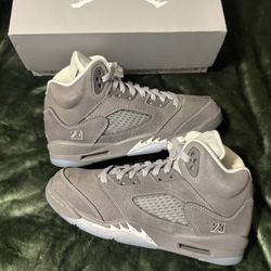 Wolf Grey Jordan 5’s (Size 7) GS