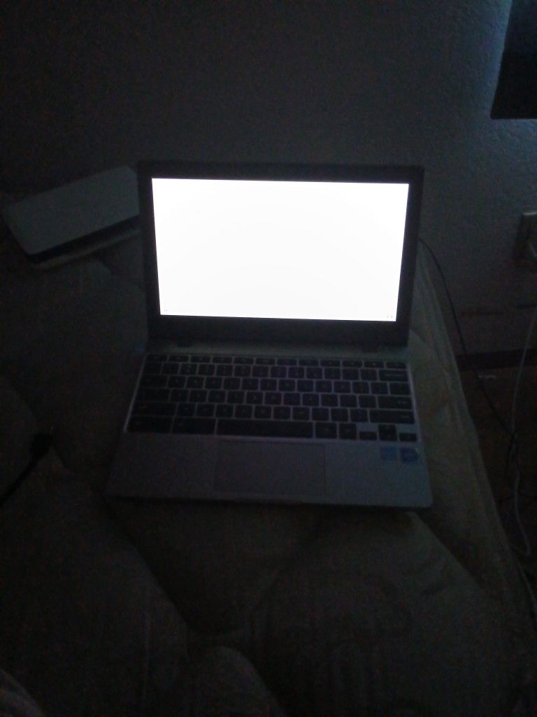 Chromebook Laptop