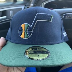NBA  Jazz Fitted Size 7 