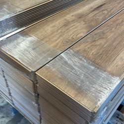 Laminate Flooring 