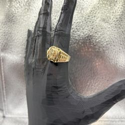 14kt Solid Gold Ring