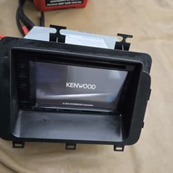 Kenwood DDX26BT Double Din.