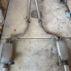 Infiniti G37 Sedan Dual Exhaust Catback – Aftermarket – Good Condition