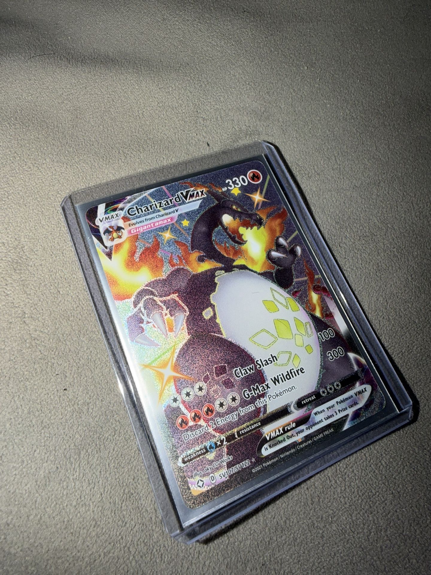 Charizard VMAX - Shining Fates: Shiny Vault (SHFSV)