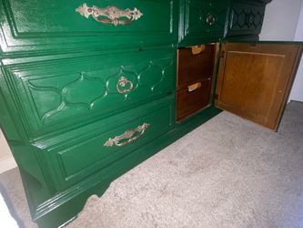 Vintage dresser