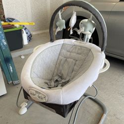 Graco Soothe N’ Sway Portable Swing 