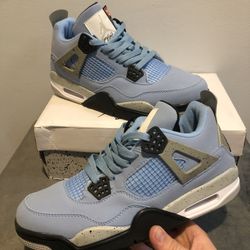 Jordan 4 UNC University Blue Size 9.5 Sneakers