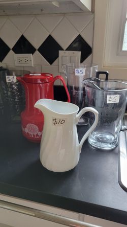 Pitchers varias prices