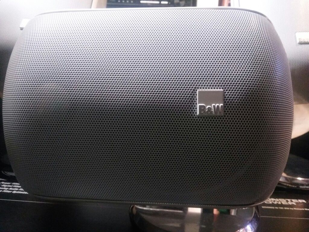 3 bowers & Wilkins m-1 speakers