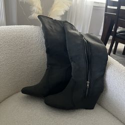 Woman’s Boots