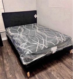 NEW IN BOX Full  Size Black Platform Bed Frame