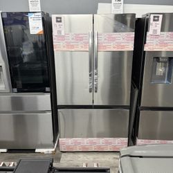 Samsung - 32 cu. ft. 3-Door French Door Smart Refrigerator with Dual Auto Ice Maker - Stainless Steel 