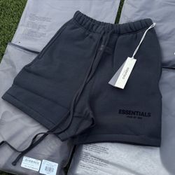 Essential Shorts 