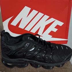 Vapor Max Plus 