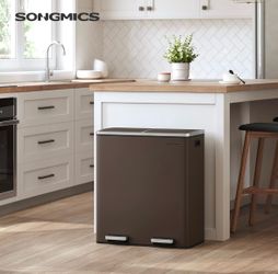 Trash Can, 2 x 8 Gallon (2 x 30 L) Garbage Can for Kitchen, with 15 Trash Bags, 2 Compartments, Plastic Inner Buckets and Hinged Lids, Airtight, Brown