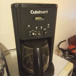 Cuisinart Coffee Maker (Like New Used) 