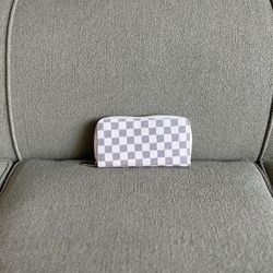 Louis Vuitton- Wallet