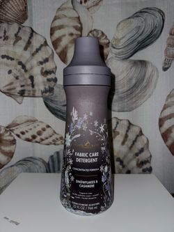 Snowflakes & cashmere detergent