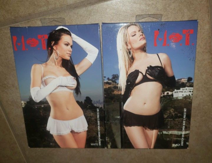 X2 NEW IN BOX YANDY HOT BLACK & WHITE STRETCH MESH OPEN BUST 2 PIECE LINGERIE SKIRT PANTY BRA SET ONE SIZE