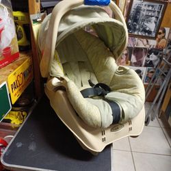 Baby Car Seat GRACO $10