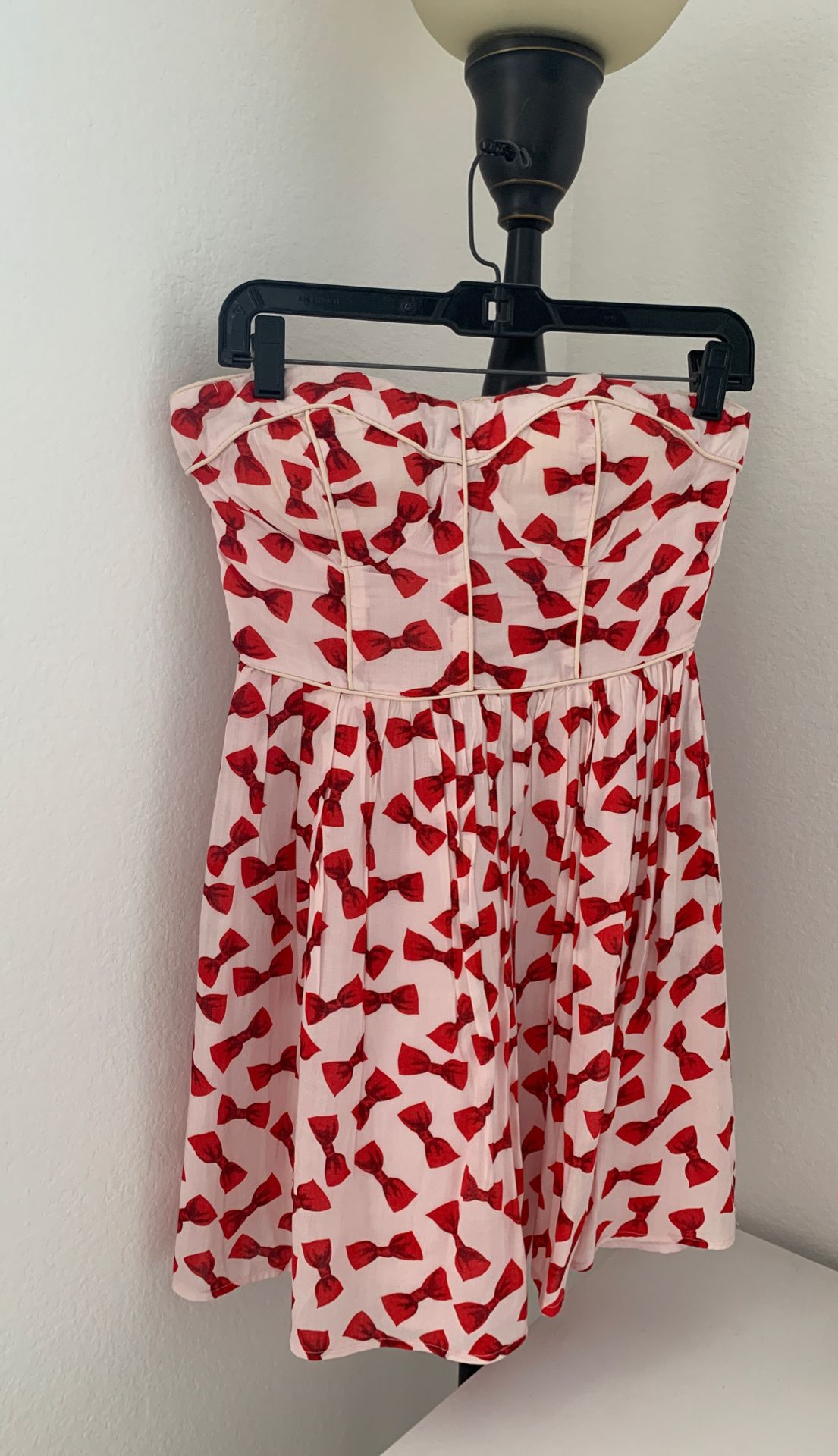 Daisy Shoppe Red bow skater vintage Pin-up style flare dress - size s