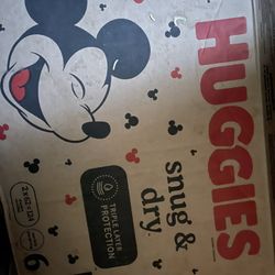 Huggies 124 Count Jumbo Box 