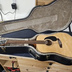 La Patrie 90s Acoustic Guitar In Case 