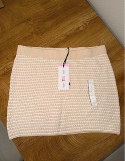 Knit Mini Skirt Size Large with Tags