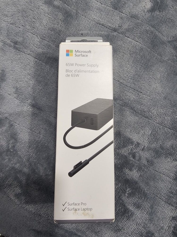 Microsoft Surface 65W Power Supply