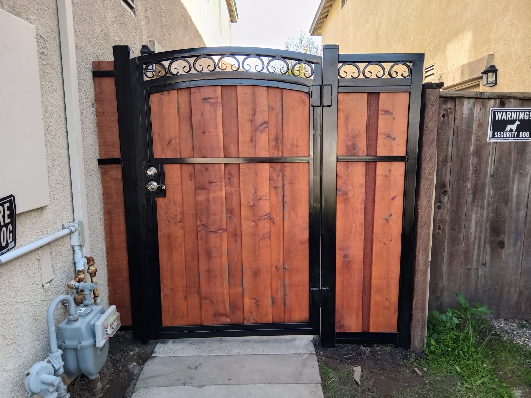 Metal Wood Gate