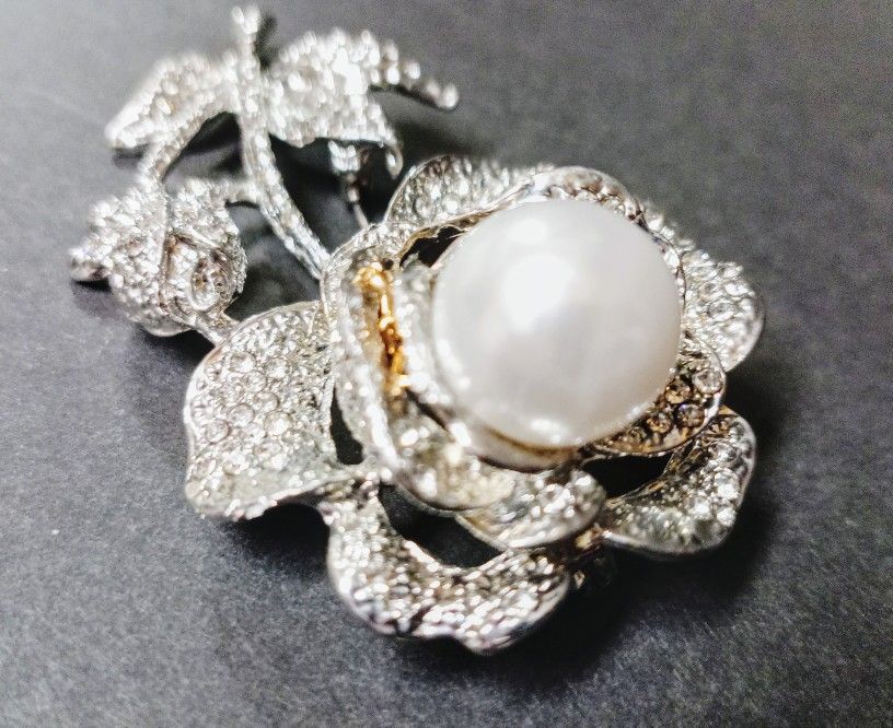 Vintage Brooch