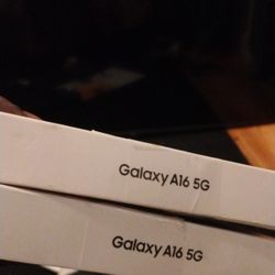 2 Galaxy A16, Google headphones, 5 Moto g