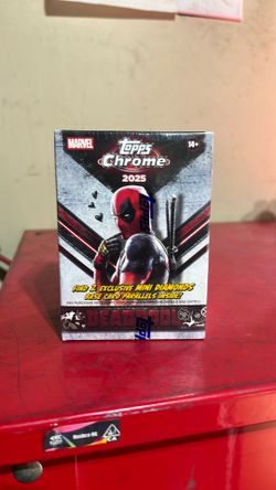 Topps chrome Deadpool 2025
