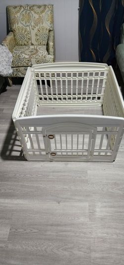 Baby playpen