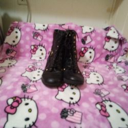  Black Women Guess Boots Size 9