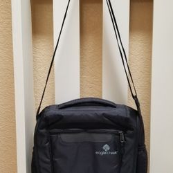 Eagle Creek Catch-All Courier Pack


