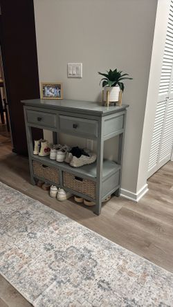 Entry way table
