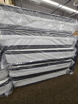 Queen Pillow Top Mattress Double-Sided Plush or Semi Firm Fast Delivery Wholesale Factory Direct