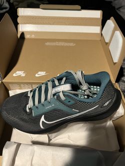 Eagles Cross-trainers