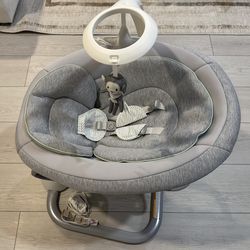 Graco Soothe My Way Baby Swing & Removable Rocker – Madden, Like New