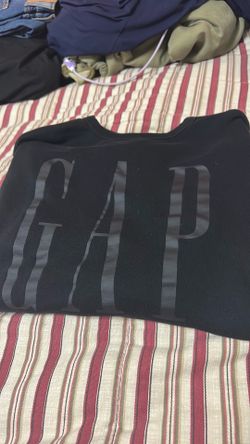 Gap crew neck