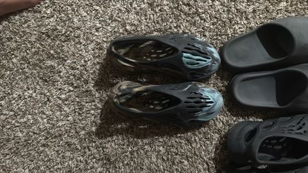 Yeezy foamrunners
