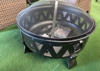 Brand new patio wood fire pit 32”