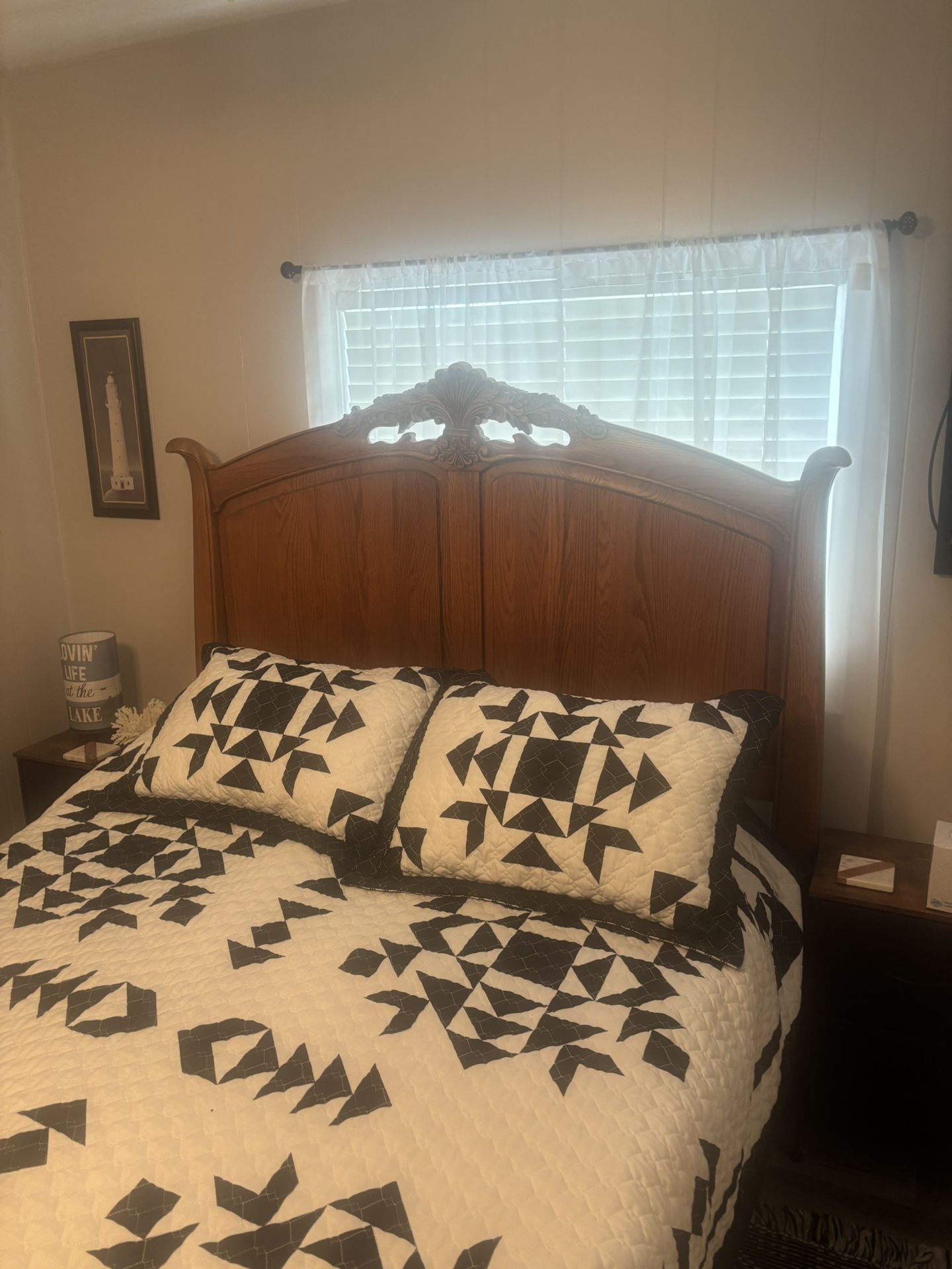 Solid Oak Queen Size Bed