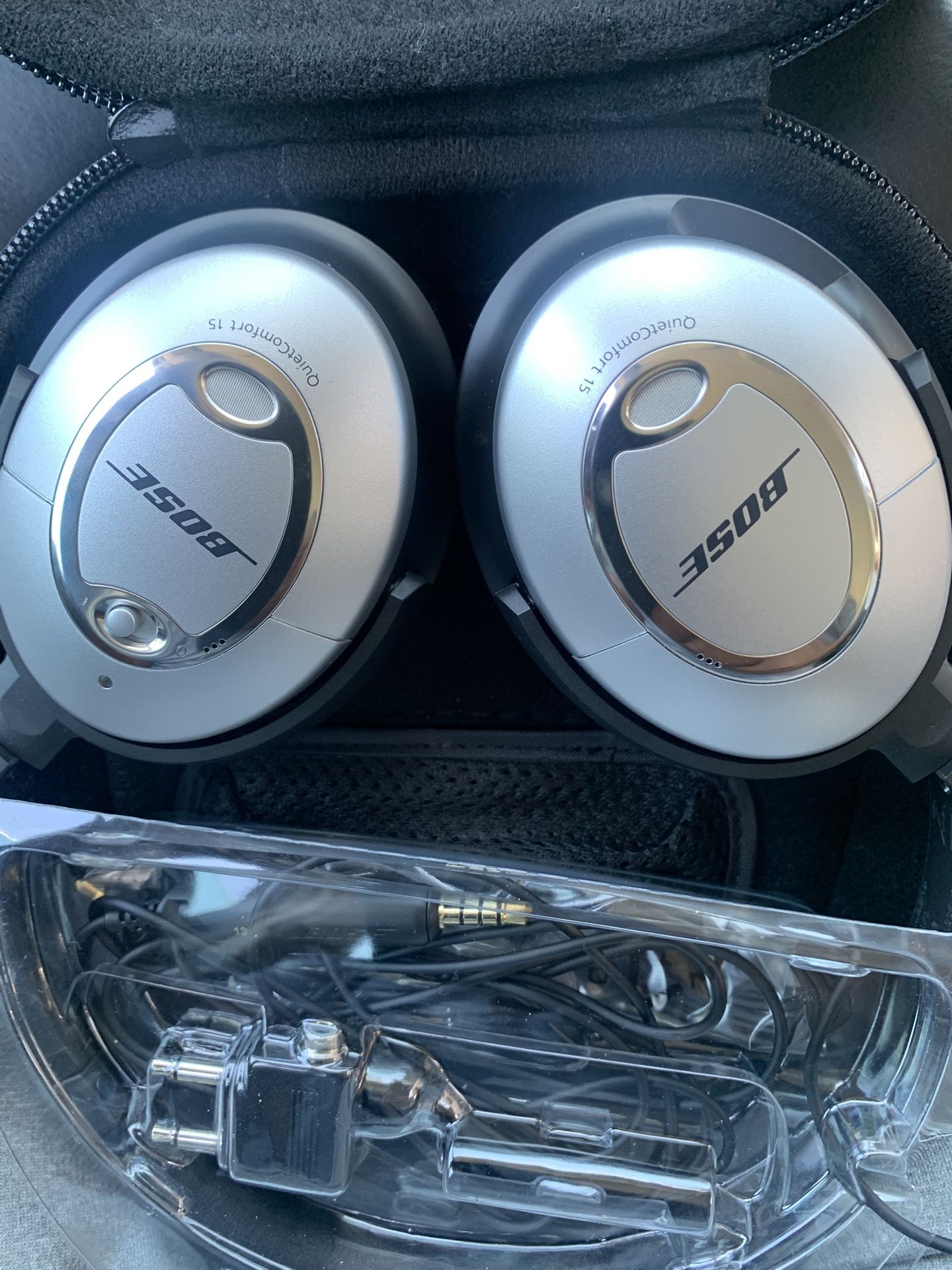 Bose QC15 acoustic Noise Canceling Headphones