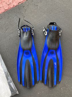Like New Mares Avanti Superchannel Open Heel Fins size XL Made in Italy!