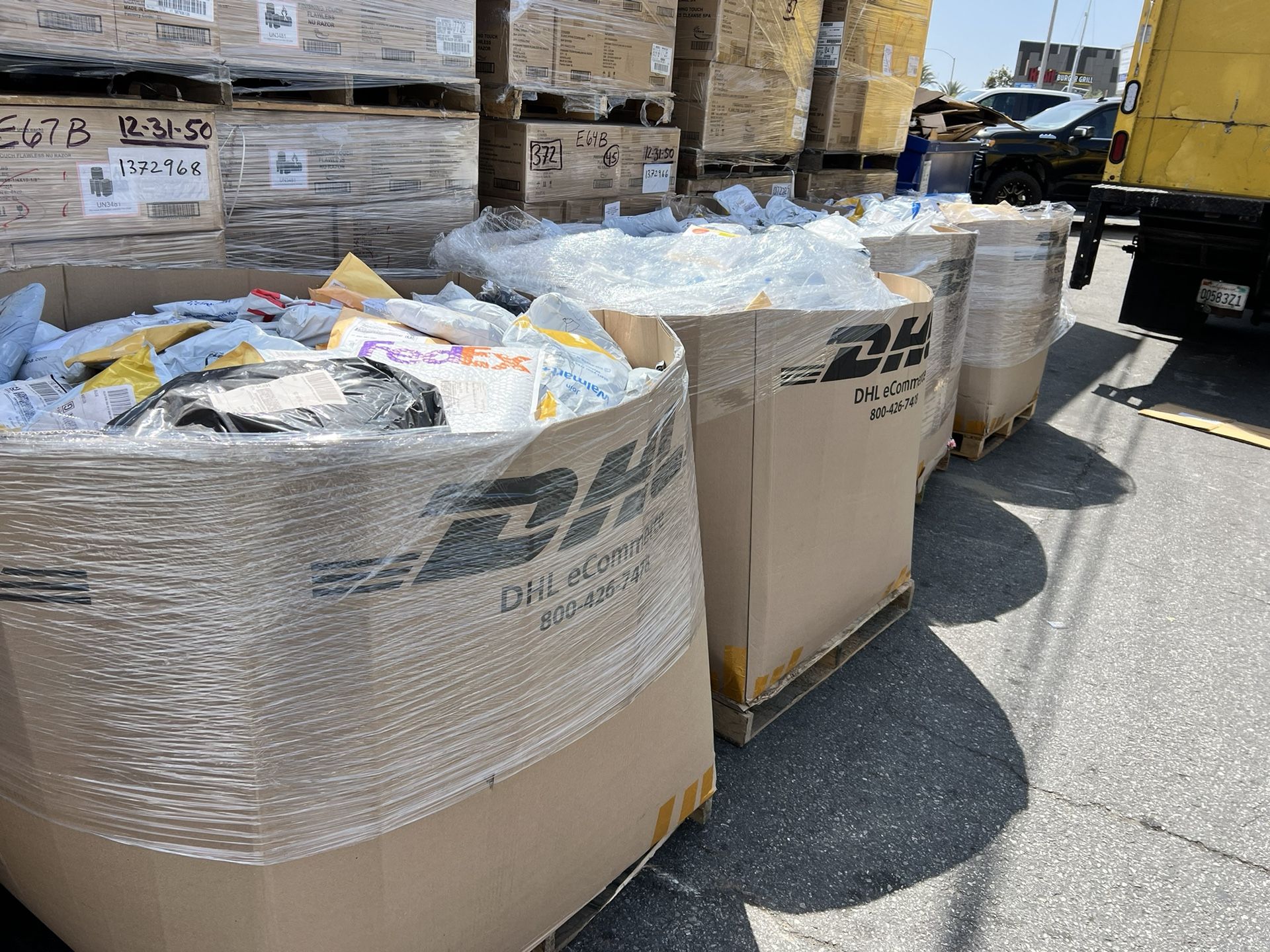 DHL Mixed Item Pallets