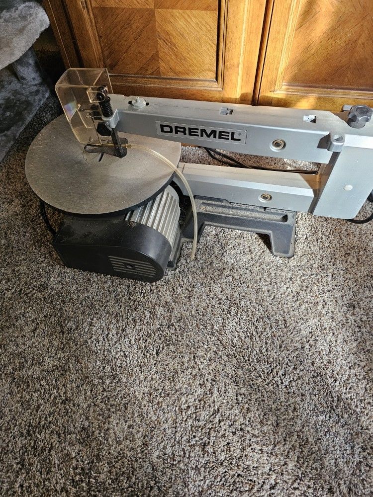 Dremel Scroll Saw